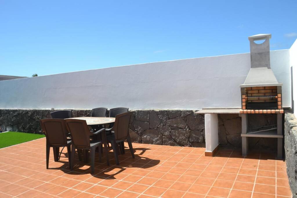Villa Manuel -Lanzarote 普拉亚布兰卡 外观 照片