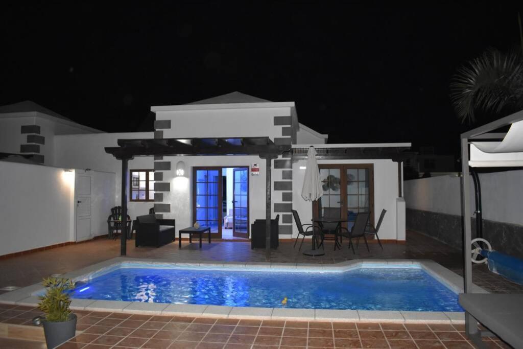 Villa Manuel -Lanzarote 普拉亚布兰卡 外观 照片